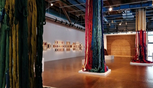 Fino al 30.IV.2018 | Sheila Hicks, Lignes De Vie | Centre Pompidou, Parigi