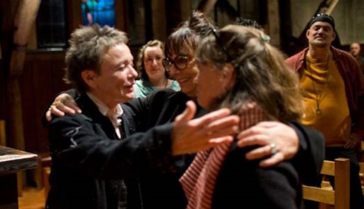 Matrimonio performativo a San Francisco per Laurie Anderson e Sophie Calle, insieme nella città californiana per la presentazione di “Heart of a Dog”