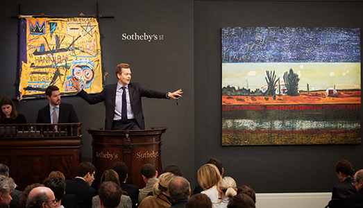 Sotheby’s risale. E la sterlina scende
