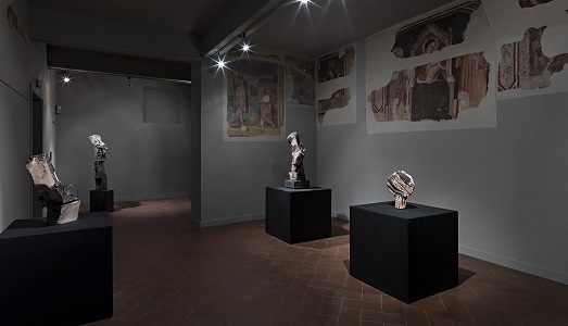 Addio a Giuseppe Spagnulo. Scompare a 80 anni lo scultore che fu anche assistente di Lucio Fontana e Arnaldo Pomodoro