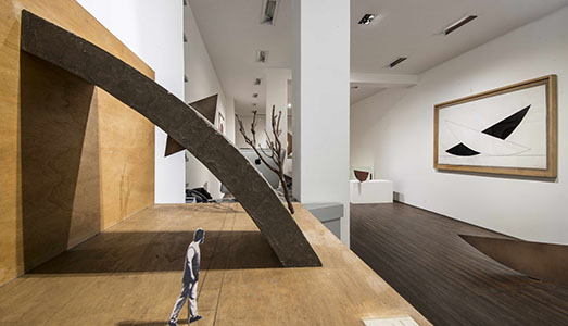 Mauro Staccioli, scultore-architetto Mauro Staccioli, scultore-architetto