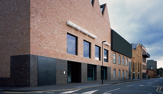 Stirling Prize, 21esima edizione. Tra gli edifici selezionati anche la galleria-museo di Damien Hirst di Newport Street, sperando in un nuovo colpo di popolarità