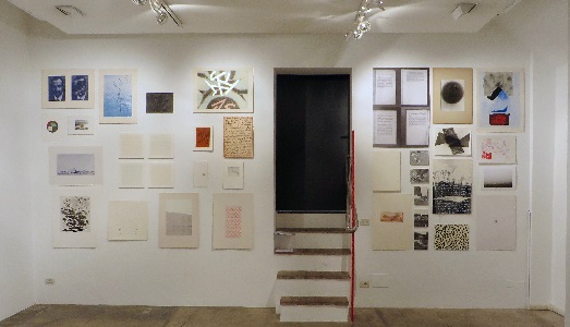 Le pareti dello Studio G7 di Bologna sono piene di multipli d’autore e Senza Cornice Le pareti dello Studio G7 di Bologna sono piene di multipli d’autore e Senza Cornice