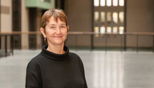 Frances Morris, ovvero la nuova direttrice della Tate Modern di Londra. L’annuncio poco fa, attraverso la pagina facebook del museo Frances Morris, ovvero la nuova direttrice della Tate Modern di Londra. L’annuncio poco fa, attraverso la pagina facebook del museo