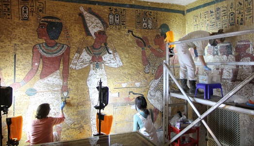 La tomba di Tutankhamon torna al suo antico splendore, dopo dieci anni di restauri La tomba di Tutankhamon torna al suo antico splendore, dopo dieci anni di restauri