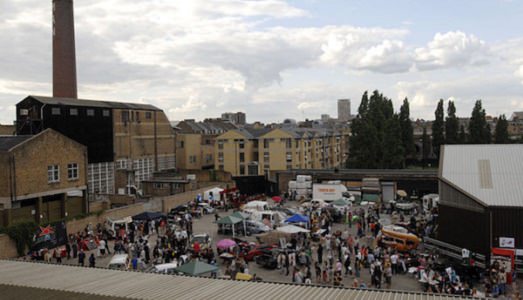 Contanti? No, moneta digitale. La Moniker Art Fair di Londra si fa rivoluzionaria, e a ottobre i collezionisti potranno pagare le opere in bitcoin