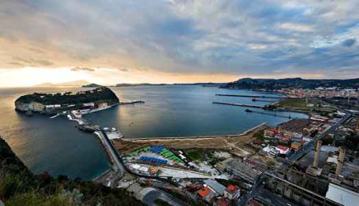 Turismo e formazione, le chiavi della bonifica. Tavola rotonda per far tornare il mare a Bagnoli