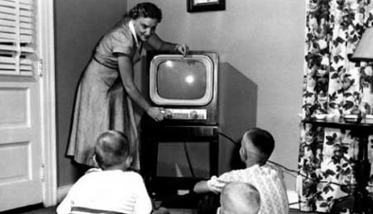 Tutto per il cinema: Dario Franceschini chiede alle emittenti un film italiano a settimana e invoca un’Europa più “aggressiva” sul mercato digitale Tutto per il cinema: Dario Franceschini chiede alle emittenti un film italiano a settimana e invoca un’Europa più “aggressiva” sul mercato digitale