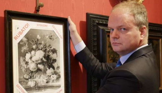 “Il vaso di fiori è degli Uffizi”. L’opera rubata dai nazisti dovrà essere restituita dalla Germania “Il vaso di fiori è degli Uffizi”. L’opera rubata dai nazisti dovrà essere restituita dalla Germania