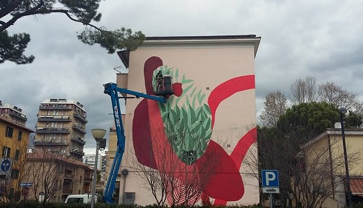 Arte promessa. A Terni il primo esperimento di Street con l’opera “Promise” di Giulio Vesprini, a colorare un condominio. E una città