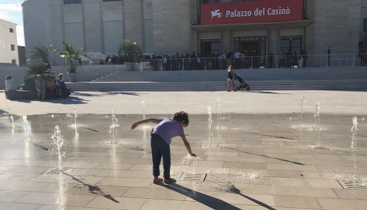 Venezia, 74esima mostra del cinema/7. Italia e Francia a confronto, tra applausi e un po’ di noia