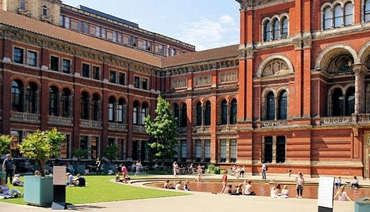 Ancora filantropi in aiuto dei musei. Stavolta è l’ucraino Leonard Blavatnik a donare milioni di sterline al Victoria & Albert di Londra Ancora filantropi in aiuto dei musei. Stavolta è l’ucraino Leonard Blavatnik a donare milioni di sterline al Victoria & Albert di Londra