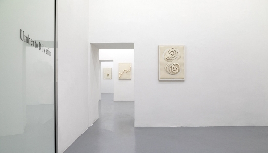 Vedo, dunque sono qui. 22 artisti per il nuovo progetto della Galleria Umberto Di Marino