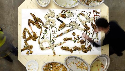 Il cibo come scrittura? Tra gusto e olfatto al Maxxi il collettivo Yangjiang Group porta in scena tavola e condivisione