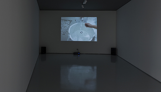 Un paesaggio con rovine postmoderne |