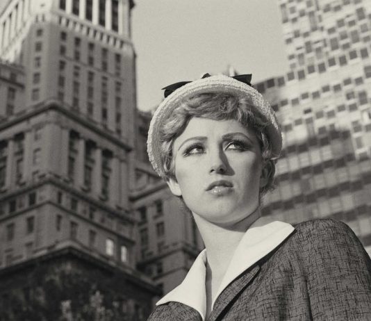 Cindy Sherman alla National Portrait Gallery di Londra Cindy Sherman in uno dei suoi Selfie