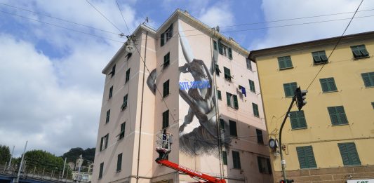 L’abbraccio di Ozmo per il quartiere colpito dal crollo del Ponte Morandi L'opera di Ozmo in ricordo del Ponte Morandi