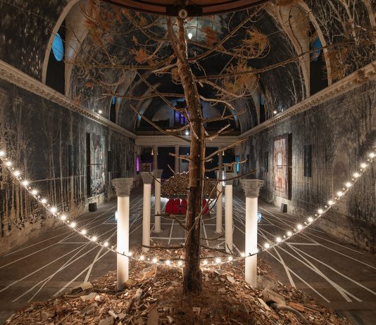 Uomo e natura, nella grande opera di Borondo a Bordeaux L'opera di Borondo a Bordeaux