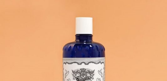 Acqua distillata alle Rose Tripla Superiore