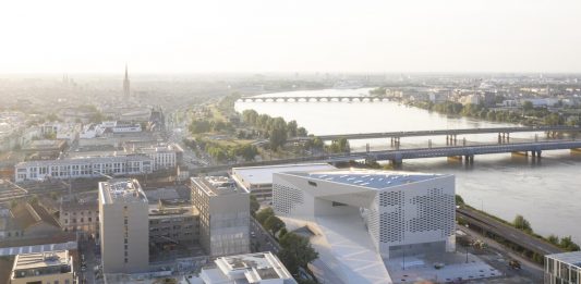 Il MÉCA di Bordeaux. Le immagini del nuovo, fantastico hub culturale Veduta dal nuovo MECA di Bordeaux