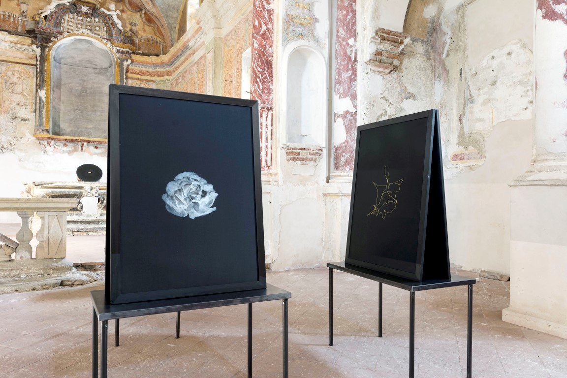 Cosimo Veneziano – Biomega Multiverso – installation view – courtesy Fondazione La Raia e l'artista – photo Matilde Martino