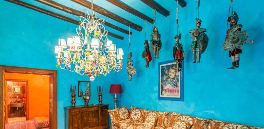 La villa di Dolce e Gabbana in vendita. Le immagini