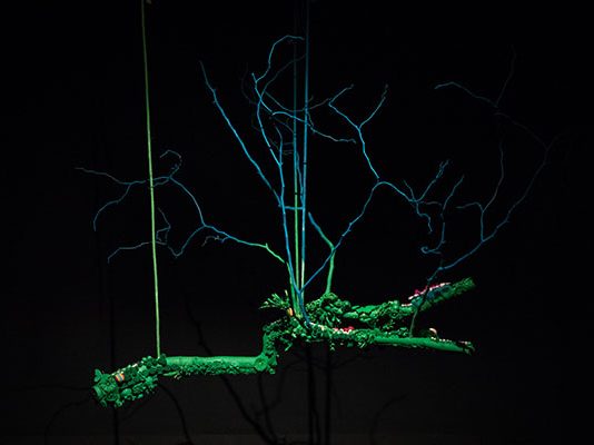 Opposti e complementari. Inaugura a Milano la mostra di Veronica Montanino