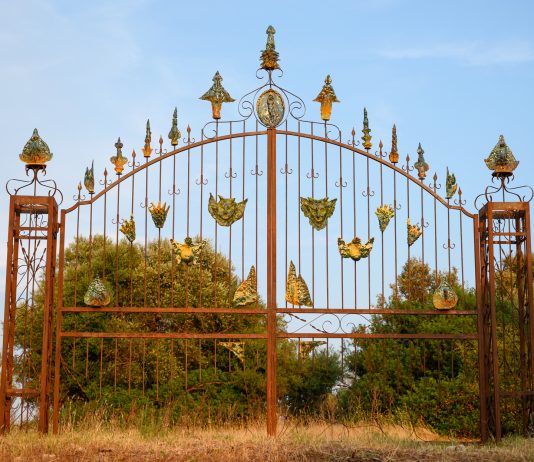 Il secondo capitolo di Hypermaremma, tra le antiche rovine di Ansedonia Emiliano Maggi, Hypermaremma, Antica Città di Cosa, Ansedonia 2019
