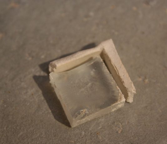 SODA. A Venezia, una mostra su limiti e potenzialità del vetro Un'opera in esposizione a Venezia, per la mostra SODA