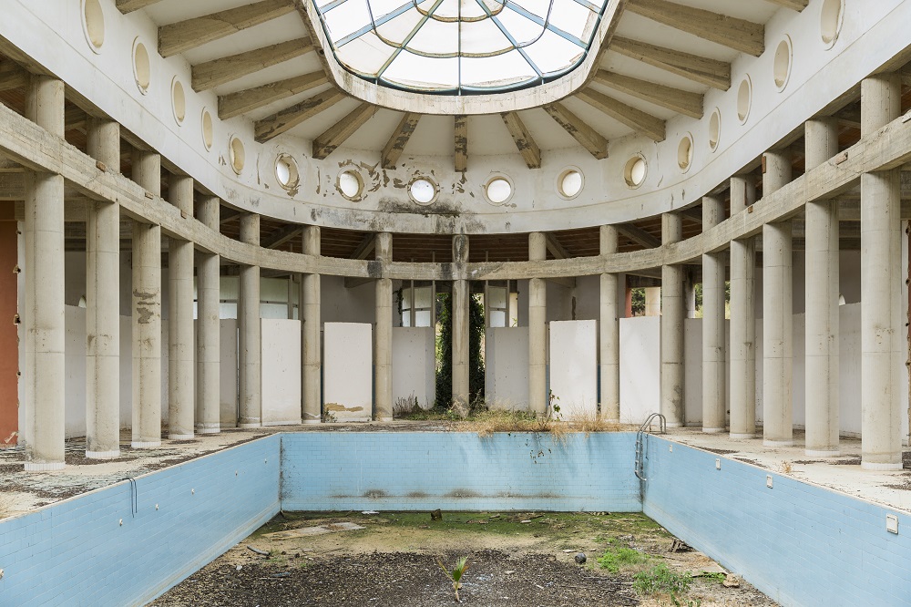 Giuliano Severini, Interno piscina, Poggioreale, 2015, Stampa giclée su carta Hahnemühle Photo Rag, 45 x 67,5 cm