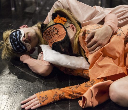 Alla Milan Fashion Week non solo moda. Barbara Bologna tra subculture e performance milan fashion week barbara bologna