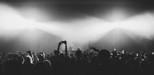 Un po’ di party dalla Bologna Design Week 2019. E un giro a teatro