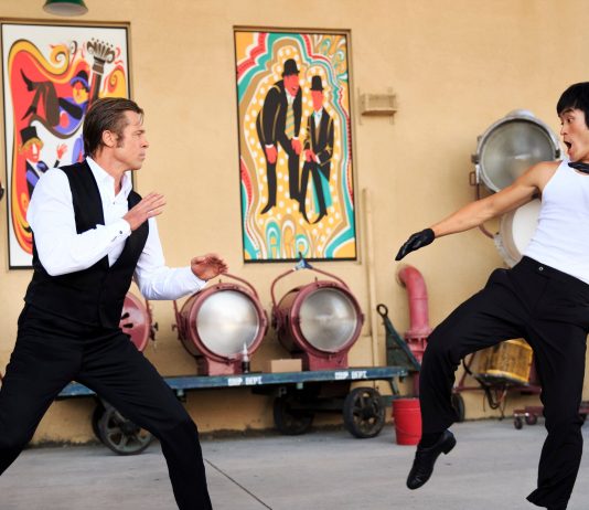 C’era una volta l’amore di Quentin Tarantino per Hollywood Brad Pitt in una scena di C'era una volta... a Hollywood, di Quentin Tarantino