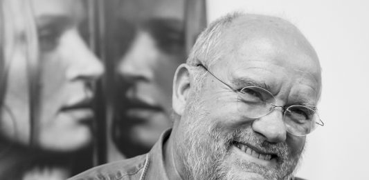Addio a Peter Lindbergh, il fotografo minimalista della moda Peter Lindbergh morto