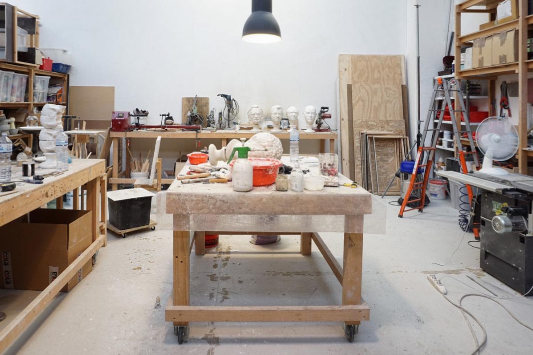 Antonio Guiotto – Senza titolo con didascaliahttps://www.exibart.com/repository/media/2019/09/unnamed-3-6-1068x712.jpg