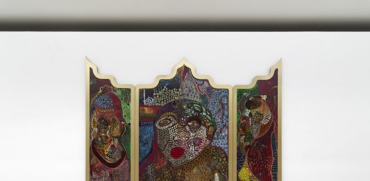 Protesta e desiderio: Osman e Cammock a Reggio Emilia Mona Osman The Trinity of the Constant Chase 2019 olio e tecnica mista su tavola / oil and mixed media on panel 240 x 300 cm © the artist Ph. Dario Lasagni