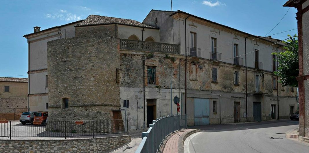 PALAZZO BARONALE CACCIANINI