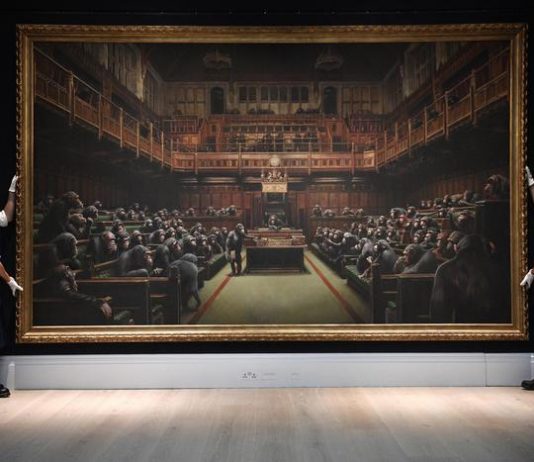 Banksy da record per Sotheby’s: Devolved Parliament supera tutti Devolved Parliament, l'opera da record di Banksy