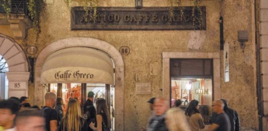 Il Caffè Greco di Roma è salvo, per ora: sfratto rinviato a gennaio