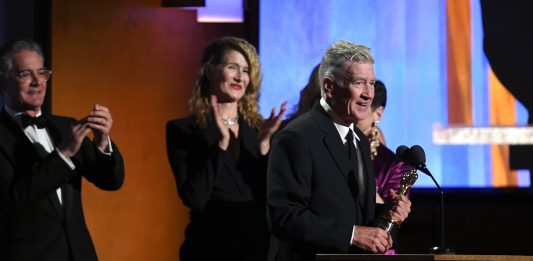 David Lynch riceve l’Oscar onorario alla carriera