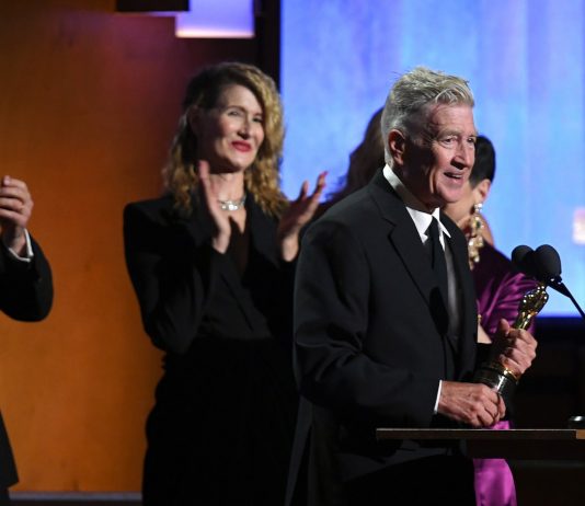 David Lynch riceve l’Oscar onorario alla carriera