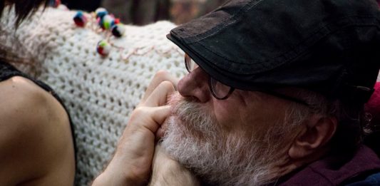 Enrico Ghezzi porta a Napoli Gli ultimi giorni dell’umanità Enrico Ghezzi alla presentazione degli Ultimi Giorni a Napoli