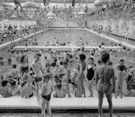 Martin Parr in bianco e nero Butlins Filey, North Yorkshire, England, 1972© Martin Parr / Magnum Photos