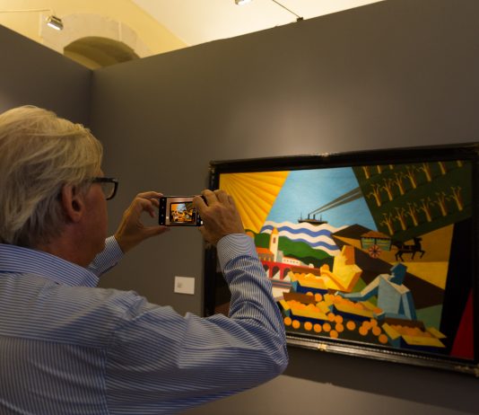 Opere di De Chirico false a Noto: Sgarbi entra in gioco