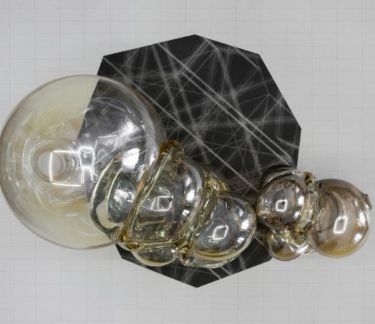 Henrik Strömberg – Refraction of lightness