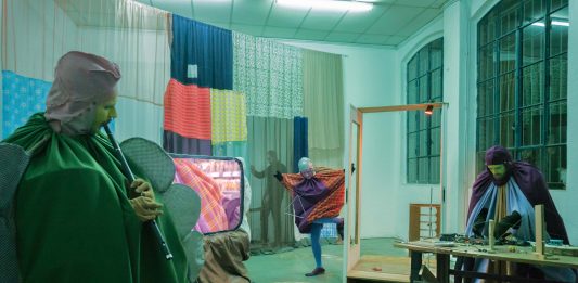 Hilary Galbreaith e Lee Fraser a Cripta747 Hilary Galbreaith, Parade Performance, Cripta747