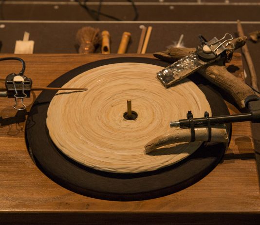 A Venezia, Palazzo Grassi si apre alle atmosfere sonore di Tarek Atoui