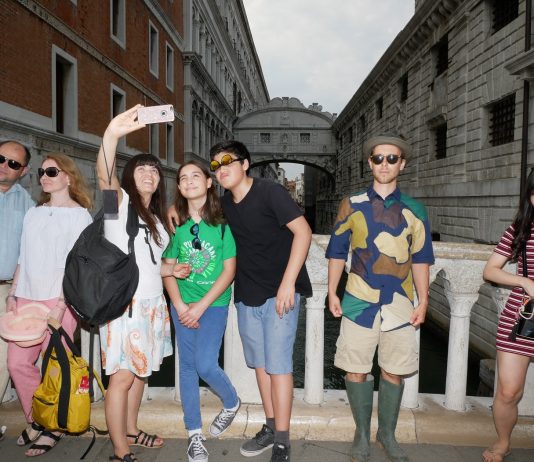 Come resistere a Venezia: intervista al collettivo artistico Barena Bianca