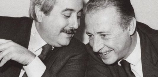 Il valore delle “non opere d’arte”: il caso della fotografia di Falcone e Borsellino Falcone e Borsellino Tony Gentile