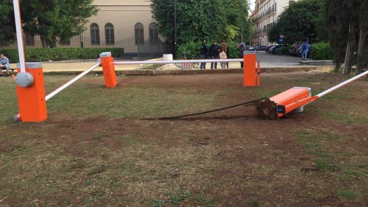 BAM Palermo: la Fondazione Merz ripristina l’opera vandalizzata di Lana - ExibArt